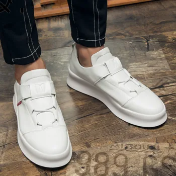 2019 Sportig vit skor för män trend vit skor Bekväma Andas Mode design tjock botten runt skor för män LL-19