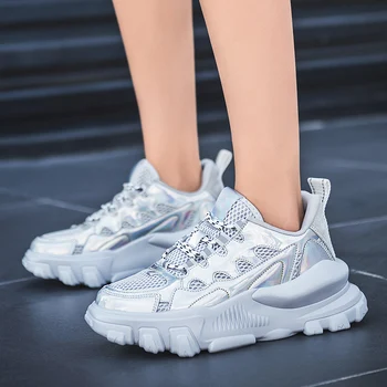 2020 Kvinnor Casual Vulcanize Skor Dam Chunky Sneakers Plattform Tjock Kvinnliga Mode Designer Sneakers Zapatos De Mujer