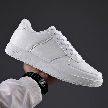 2020 Mode Tenis Masculino Zapatos Hombre Casual Skor Nya Sneakers För Män Läder Män Lätt Andningsförmåga Vit Mens Skor