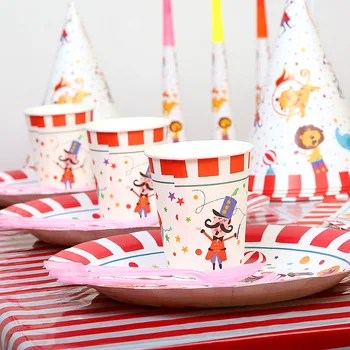 44Pcs/set Cirkus Part Dekorationer Akrobatiska Djur Papper Disponibel Porslin Set Kids Birthday Party Supplies för 12 personer