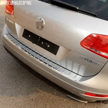 Bil täcka den Ursprungliga fabriken ABS plätering Bakre stötfångaren Beskyddare Sill som passar för 2011-Volkswagen Touareg Bil styling