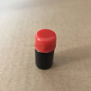 En liten flaska 3mg ferrofluid för tweeter-högtalare talspole