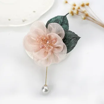 Koreanska Tyg Blomma Brosch Pärla Kristall Lång Nål Lapel pin Elegant Skjorta Halsduk Spänne Corsage Gåvor för Kvinnor Tillbehör