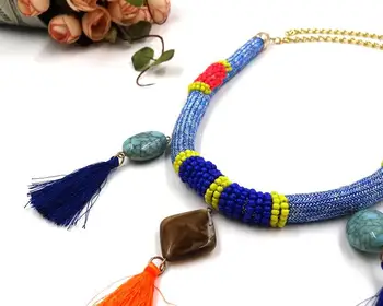 Kvinnor Uttalande Bollen Färgglada Frans Etniska Choker Tofs Mode Hänge Halsband Handgjord Pärla Boho Stil Vintage Halsband Nya
