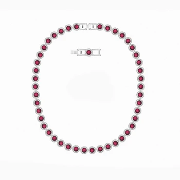 Mode Smycken SWA Nya ÄNGLALIKA HALSBAND Charmig Röd Rund Kristall Dekoration Kvinna Trend Lyxiga Smycken i Romantisk Gåva
