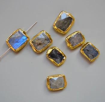 Naturen labradorit Oregelbunden kontakt med pärlor guld elektropläterad kanter för smycken gör