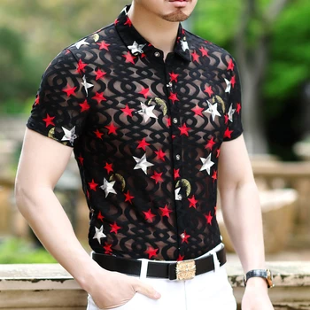 Red White Star Print Transparent Skjorta Män Club Utskrift Sexiga Designer Shirt Camisa Hombre Kort Ärm med Smal Passform Blommig Skjorta