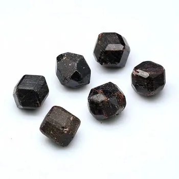 Stor granat trumlade stenar kvarts kristaller naturliga mineraler massage ädelstenar helande heminredning