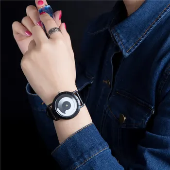 Titta på Kvinnor Klockor Unika Kreativa Läder Damer Kvarts Klocka armbandsur Kvinnliga Klockan visar femme relogio feminino 2019