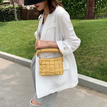 TOYOOSKY Quiltad Kvinnors Messenger Bag 2020 Väva Tide Lyx Designer Helt Ny Axel Crossbody Väska Mode för Kvinnor Handväska