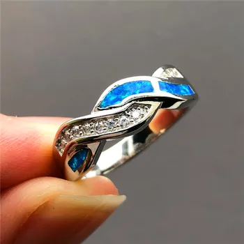 Varumärke Kvinnor Blå Vit Eld Opal Ring Silver Färg Förlovningsring Mode Smycken Vintage Cross Vigselringar För Kvinnor