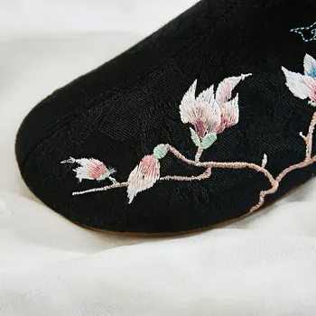 Veowalk Vintage Flower Broderade Kvinnor Duk Platt Boots Kvinna Bekväma Vintern Svarta Stövlar Med Päls Stora Skor