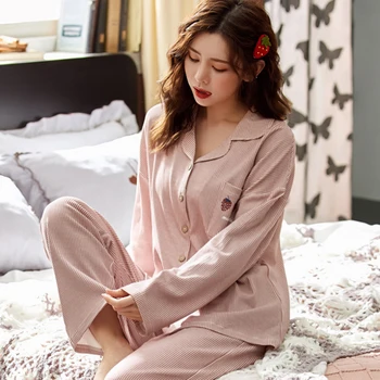2020 Nya Long Sleeved Kvinnor Pyjamas Set Mode Härlig Ut Hemmakläder Fritid Kläder Kvinnor Lång Byxa Pyjamas Set Nattkläder