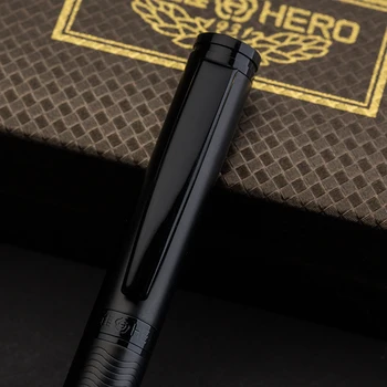 High-end Matt Svart 0,5 mm Rollerball Penna Metal Hero Kontor Signatur Neutral Pennor med en Lyxig presentförpackning brevpapper