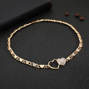 Mode Afrikanska Pärlor Smycken Ställer Brud Guld Färg Hjärta Halsband Set Nigerianska Bröllop Dubai Smycken Uppsättningar Design Tillbehör